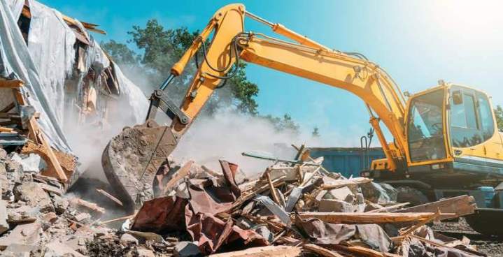 Déconstruction sécurisée de bâtiments par des professionnels